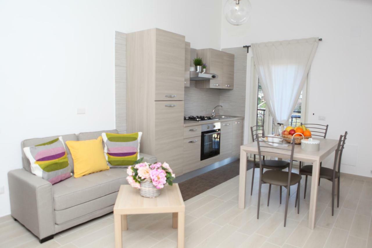 Apartamento Rosy House - Hospitality Pimonte Exterior foto